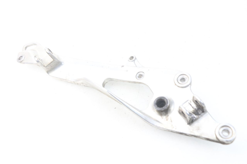 photo de PLATINE CALE PIED AVANT DROIT YAMAHA TDM ABS 900 (2002 - 2014) - Détail de la pièce