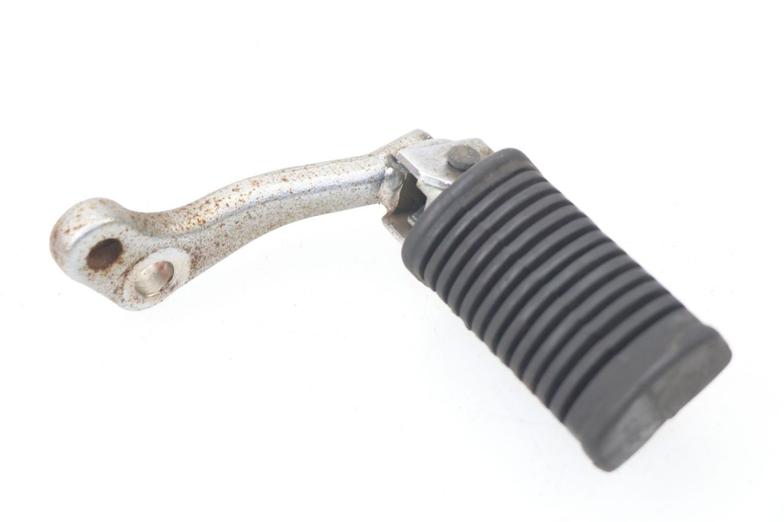 photo de PLATINE CALE PIED AVANT DROIT SUZUKI TU X TUX VOLTY 125 (1999 - 2001) - Vue principale