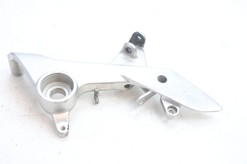 photo de PLATINE CALE PIED AVANT DROIT HONDA VFR FI RC46 800 (1998 - 2001) - Vue d’ensemble