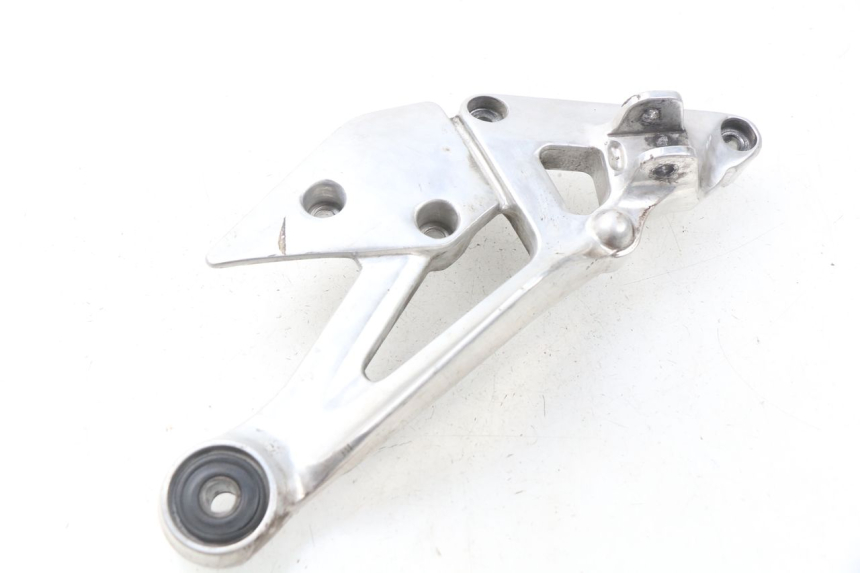 photo de PLATINE CALE PIED AVANT DROIT YAMAHA XJ600 XJ DIVERSION 600 (1992 - 1997) - Détail de la pièce