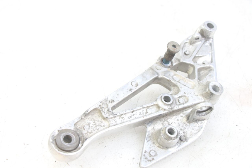 photo de PLATINE CALE PIED AVANT DROIT YAMAHA XJN DIVERSION 600 (2000 - 2003) - Zoom état d’usage