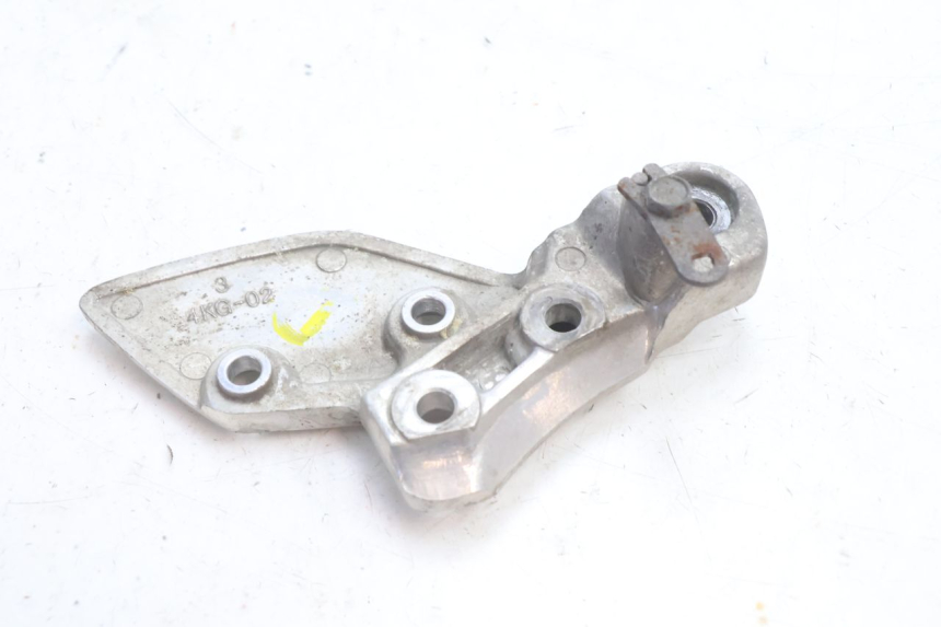 photo de PLATINE CALE PIED AVANT DROIT YAMAHA XJR 1300 (1998 - 2002) - Autre angle de vue