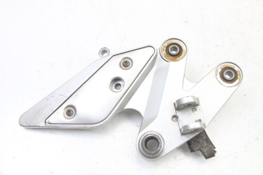 photo de PLATINE CALE PIED AVANT DROIT YAMAHA FZ6 FAZER S2 600 (2007 - 2011) - Vue principale