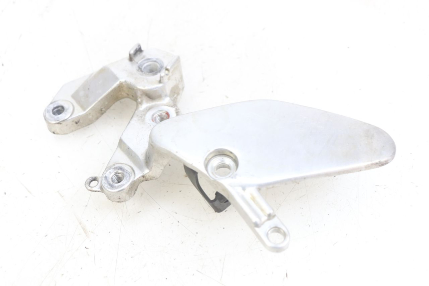photo de PLATINE CALE PIED AVANT DROIT YAMAHA YZF R THUNDERCAT 600 (1996 - 2003) - Vue principale
