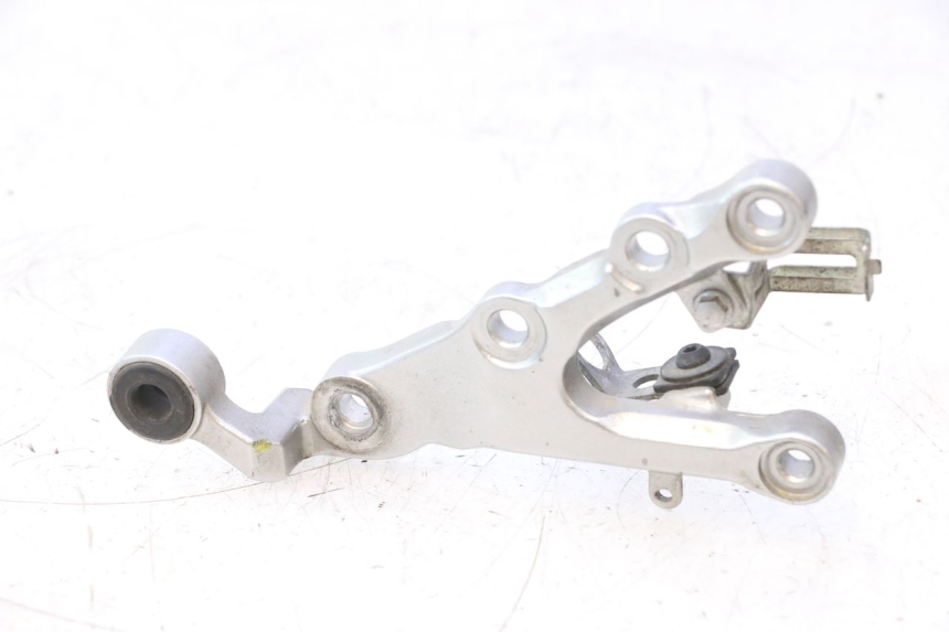 photo de PLATINE CALE PIED AVANT DROIT YAMAHA YZF R6 600 (2008 - 2009) - Vue principale