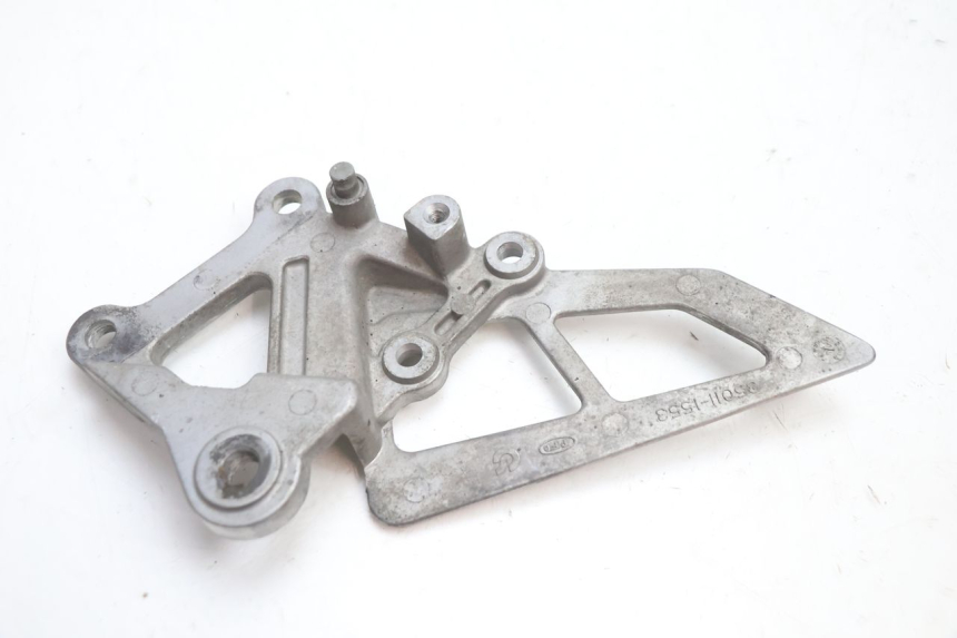 photo de PLATINE CALE PIED AVANT DROIT KAWASAKI ZX-6R ZX6R 600 (1995 - 1997) - Zoom état d’usage