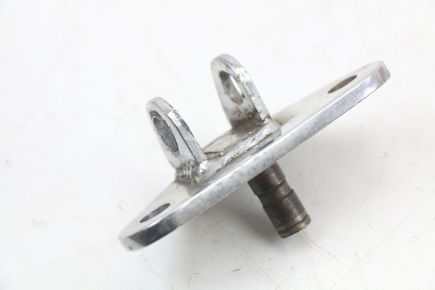 photo de PLATINE CALE PIED AVANT GAUCHE HYOSUNG GV AQUILA 125 (2000 - 2009) - Détail de la pièce