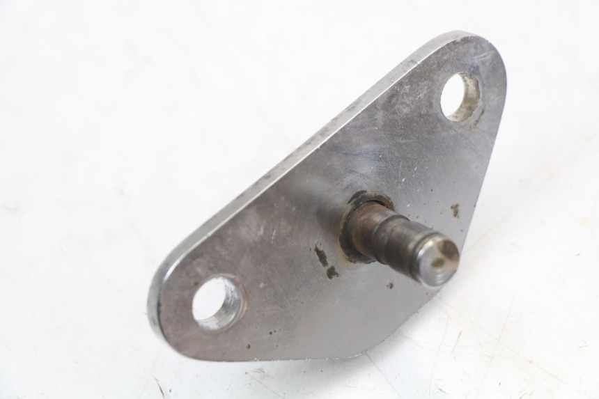 photo de PLATINE CALE PIED AVANT GAUCHE HYOSUNG GV AQUILA 125 (2000 - 2009) - Zoom état d’usage