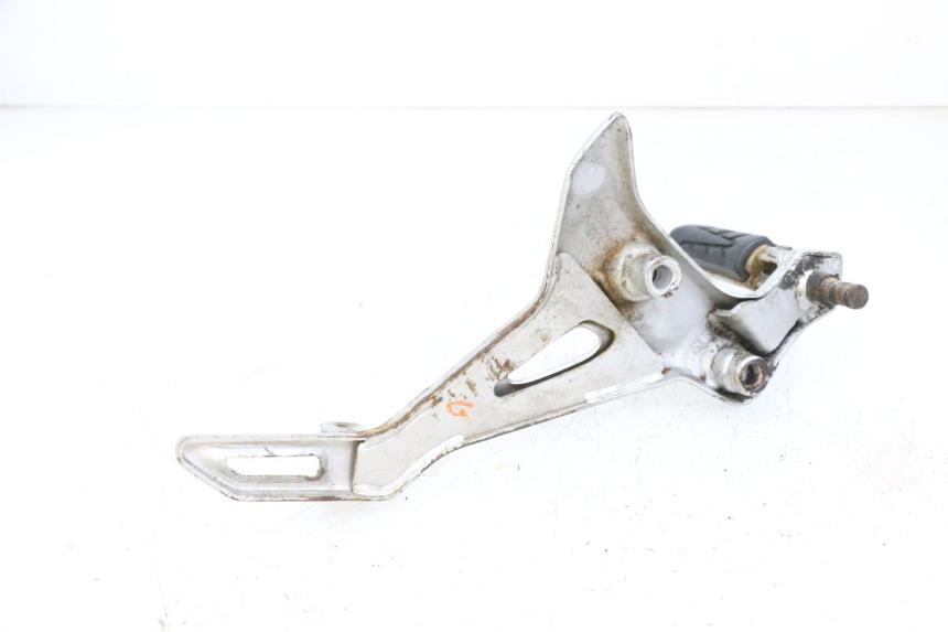 photo de PLATINE CALE PIED AVANT GAUCHE MAG POWER BOMBERS 4T 50 (2016 - 2026) - Points de fixation