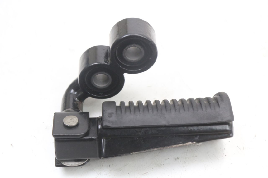 photo de PLATINE CALE PIED AVANT GAUCHE ARCHIVE CAFE RACER 4T 50 (2019 - 2024) - Autre angle de vue