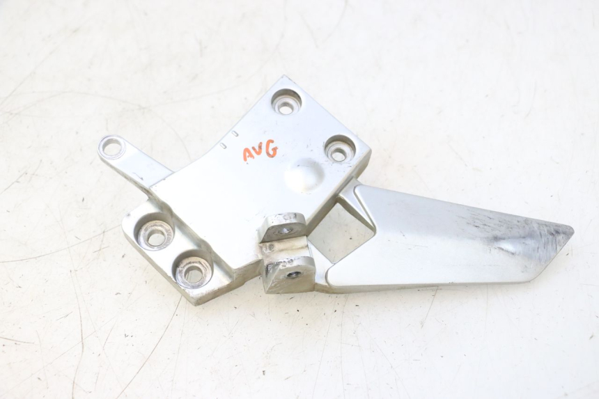 photo de PLATINE CALE PIED AVANT GAUCHE YAMAHA FJR 1300 (2001 - 2005) - Vue principale