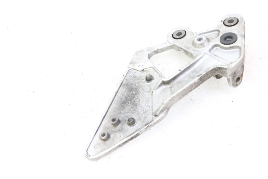 photo de PLATINE CALE PIED AVANT GAUCHE YAMAHA FZ6 FAZER S2 600 (2007 - 2011) - Zoom état d’usage