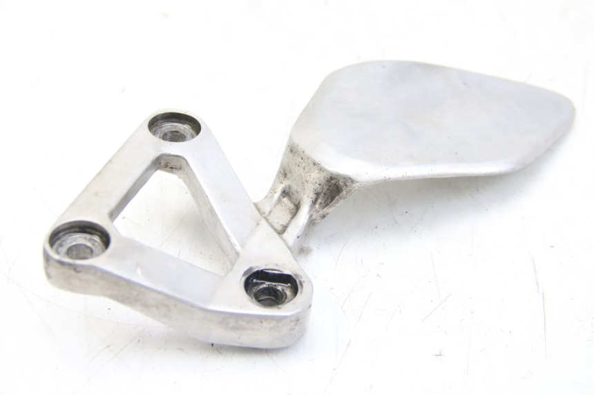 photo de PLATINE CALE PIED AVANT GAUCHE YAMAHA FZS FAZER 600 (2001 - 2003) - Vue principale
