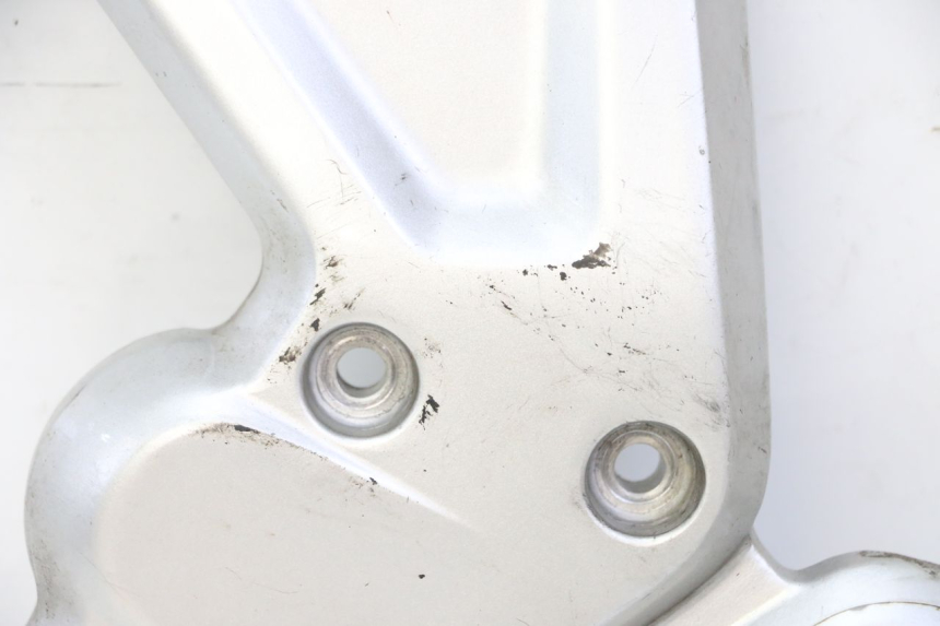 photo de PLATINE CALE PIED AVANT GAUCHE BMW G310 R 310 (2016 - 2020) - Marquages et références
