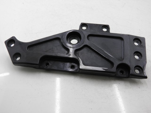 photo de PLATINE CALE PIED AVANT GAUCHE KAWASAKI ZEPHYR 550 (1991 - 1998) - Vue principale