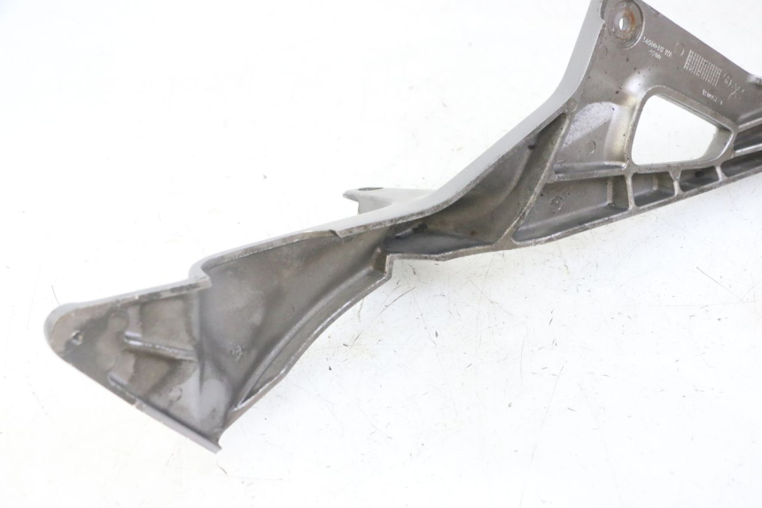 photo de PLATINE CALE PIED AVANT GAUCHE HONDA NTV DEAUVILLE ABS 700 (2007 - 2016) - Détail de la pièce