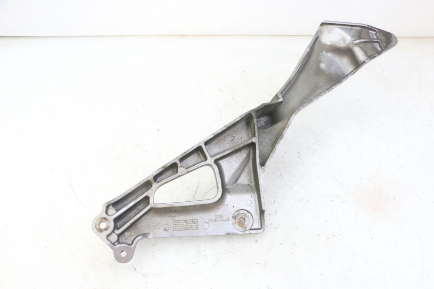 photo de PLATINE CALE PIED AVANT GAUCHE HONDA NTV DEAUVILLE ABS 700 (2007 - 2016) - Gros plan technique