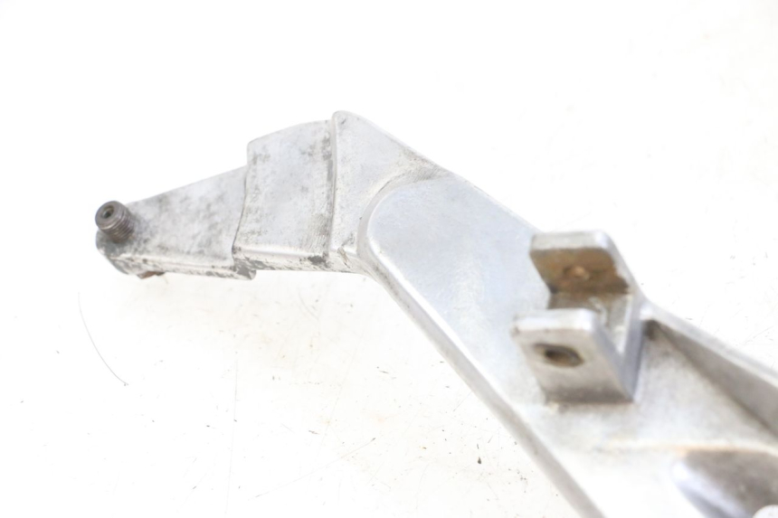 photo de PLATINE CALE PIED AVANT GAUCHE HONDA NTV DEAUVILLE 650 (1998 - 2001) - Vue d’ensemble