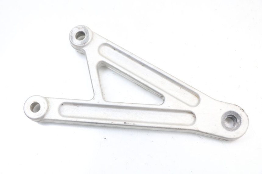 photo de PLATINE CALE PIED AVANT GAUCHE APRILIA RS 50 (2006 - 2010) - Détail de la pièce