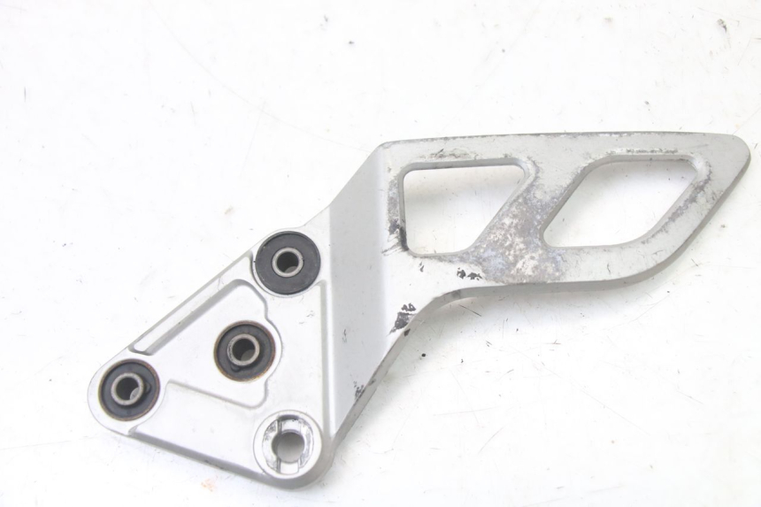 photo de PLATINE CALE PIED AVANT GAUCHE SUZUKI GSX F GSXF 650 (2007 - 2015) - Vue principale