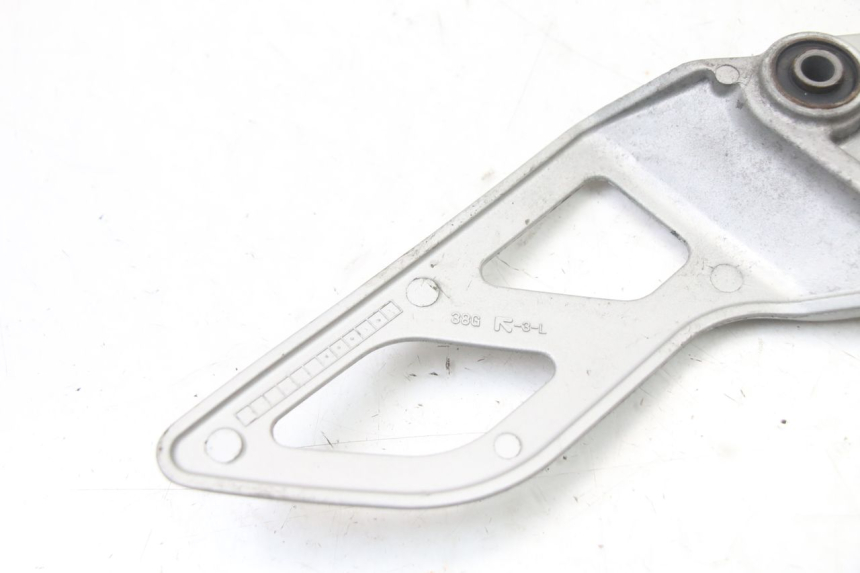 photo de PLATINE CALE PIED AVANT GAUCHE SUZUKI GSX F GSXF 650 (2007 - 2015) - Vue d’ensemble
