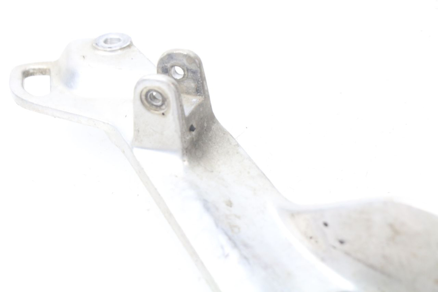 photo de PLATINE CALE PIED AVANT GAUCHE YAMAHA TDM ABS 900 (2002 - 2014) - Points de fixation