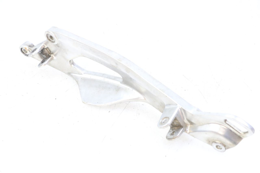 photo de PLATINE CALE PIED AVANT GAUCHE YAMAHA TDM ABS 900 (2002 - 2014) - Vue principale