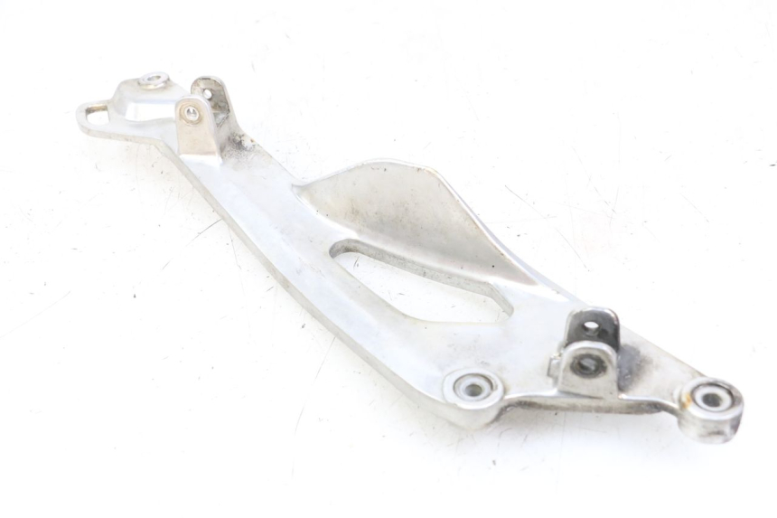 photo de PLATINE CALE PIED AVANT GAUCHE YAMAHA TDM ABS 900 (2002 - 2014) - Points de fixation