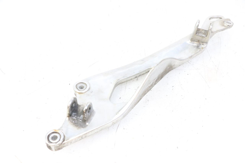 photo de PLATINE CALE PIED AVANT GAUCHE YAMAHA TDM ABS 900 (2002 - 2014) - État de surface