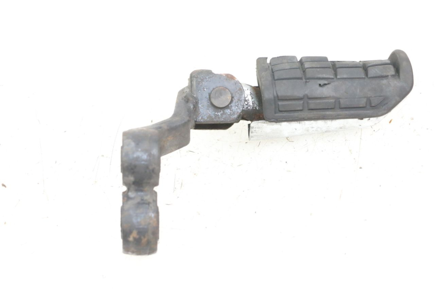 photo de PLATINE CALE PIED AVANT GAUCHE YAMAHA XJ F 900 (1983 - 1994) - Gros plan technique