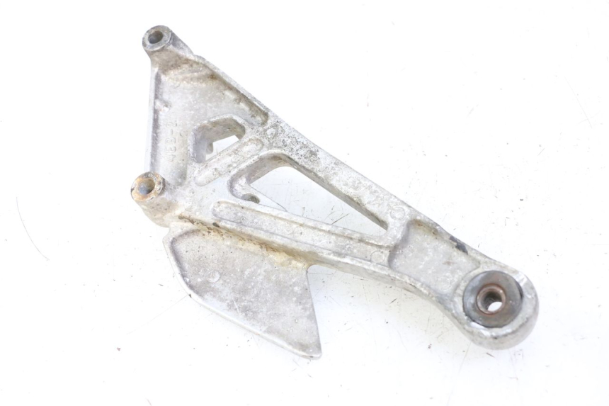 photo de PLATINE CALE PIED AVANT GAUCHE YAMAHA XJN DIVERSION 600 (2000 - 2003) - Autre angle de vue