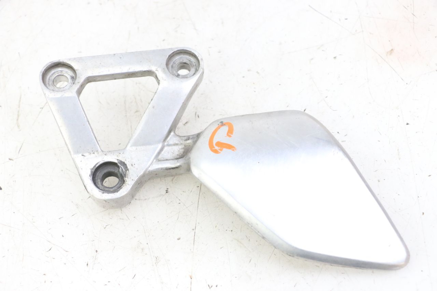 photo de PLATINE CALE PIED AVANT GAUCHE YAMAHA FZS FAZER 600 (2001 - 2003) - Vue principale