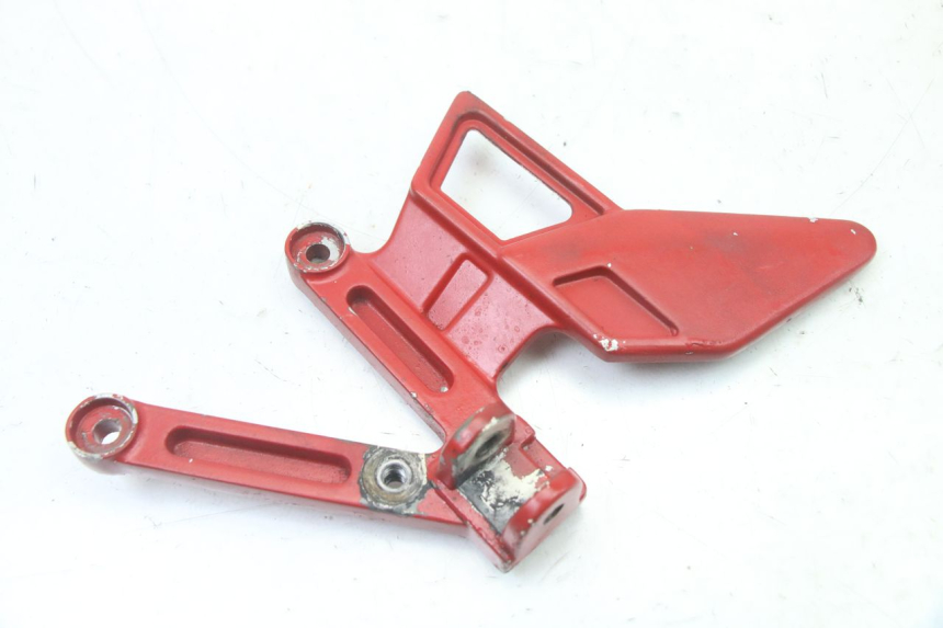 photo de PLATINE CALE PIED AVANT GAUCHE YAMAHA TZR 50 (2008 - 2016) - Vue principale