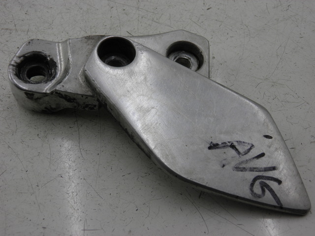 photo de PLATINE CALE PIED AVANT GAUCHE YAMAHA XJR 1300 (1998 - 2002) - Vue principale