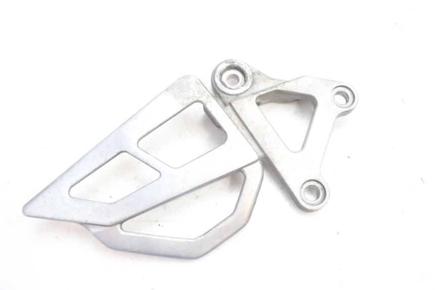 photo de PLATINE CALE PIED AVANT GAUCHE KAWASAKI ZX-6R ZX6R 600 (1995 - 1997) - Autre angle de vue