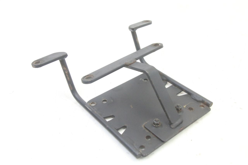 photo de PLATINE TOP CASE MBK FLAME X 125 (2007 - 2016) - Gros plan technique