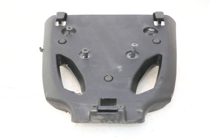 photo de PLATINE TOP CASE PIAGGIO MP3 HPE 530 (2022 - 2026) - Vue d’ensemble