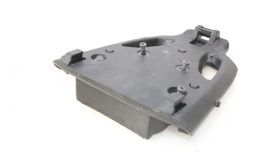 photo de PLATINE TOP CASE PIAGGIO MP3 HPE 530 (2022 - 2026) - Pièce contrôlée