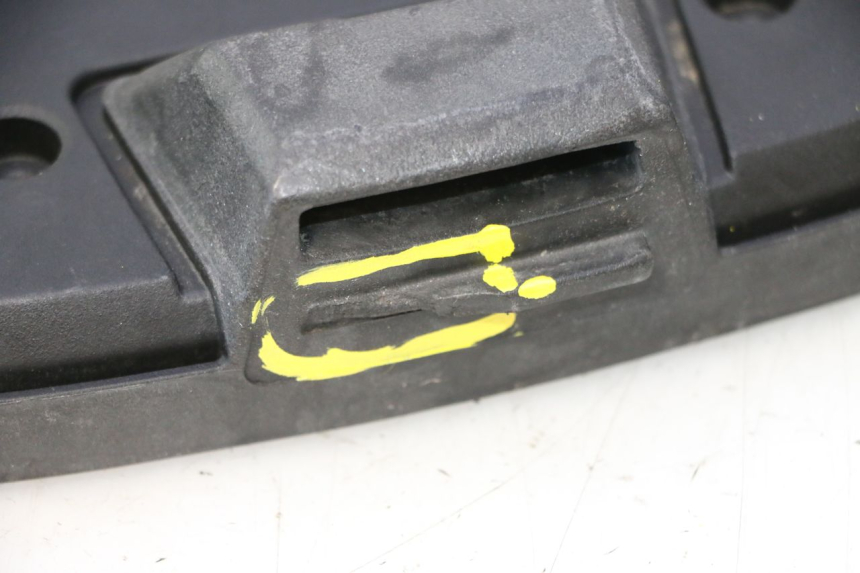 photo de PLATINE TOP CASE PIAGGIO MP3 500 (2016 - 2018) - Détails caractéristiques