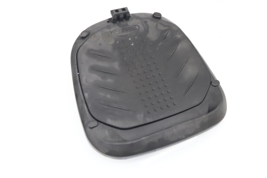 photo de PLATINE TOP CASE PIAGGIO VESPA LX 2T 50 (2005 - 2013) - Zoom état d’usage