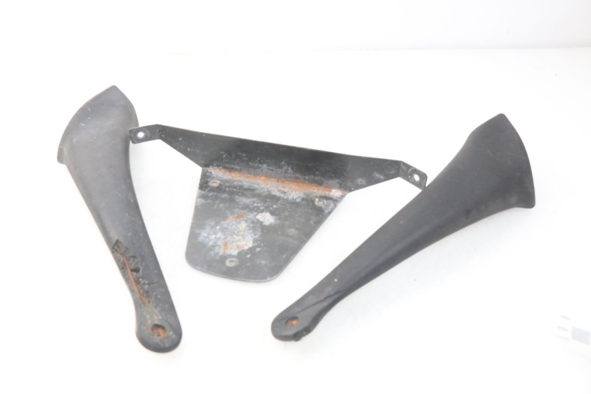 photo de PLATINE TOP CASE PIAGGIO SKIPPER 125 (2000 - 2004) - Vue principale