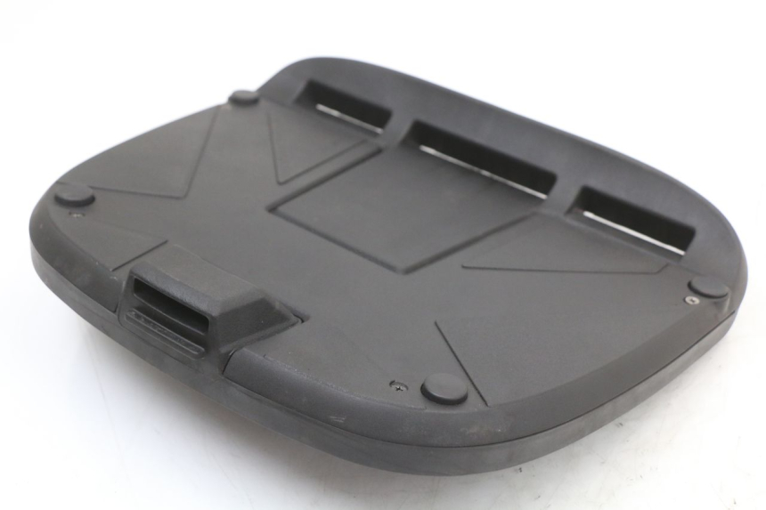 photo de PLATINE TOP CASE PIAGGIO X10 125 (2012 - 2017) - Vue principale