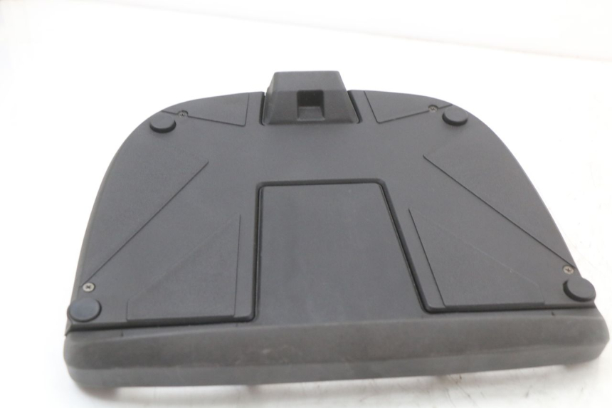 photo de PLATINE TOP CASE PIAGGIO X10 125 (2012 - 2017) - Zoom état d’usage