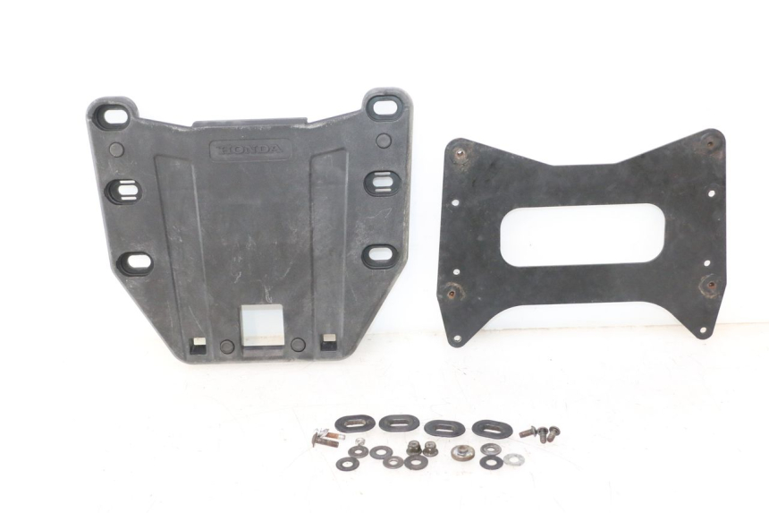 photo de PLATINE TOP CASE HONDA XLV VARADERO 125 (2007 - 2012) - Vue principale