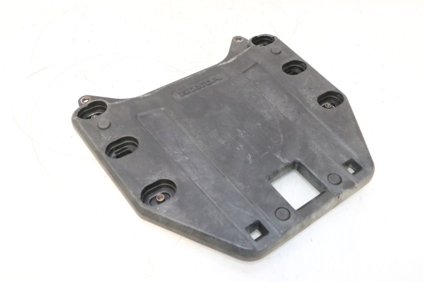 photo de PLATINE TOP CASE HONDA XLV VARADERO 125 (2007 - 2012) - Détail de la pièce