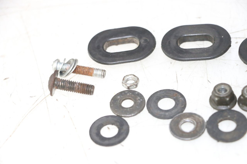 photo de PLATINE TOP CASE HONDA XLV VARADERO 125 (2007 - 2012) - Marquages et références