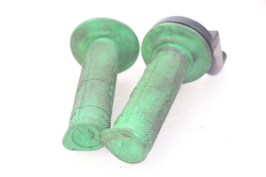 photo de POIGNEE ACCELERATEUR ORION AGB37 CRF1 DIRT BIKE 125 (2013 - 2021) - Autre angle de vue