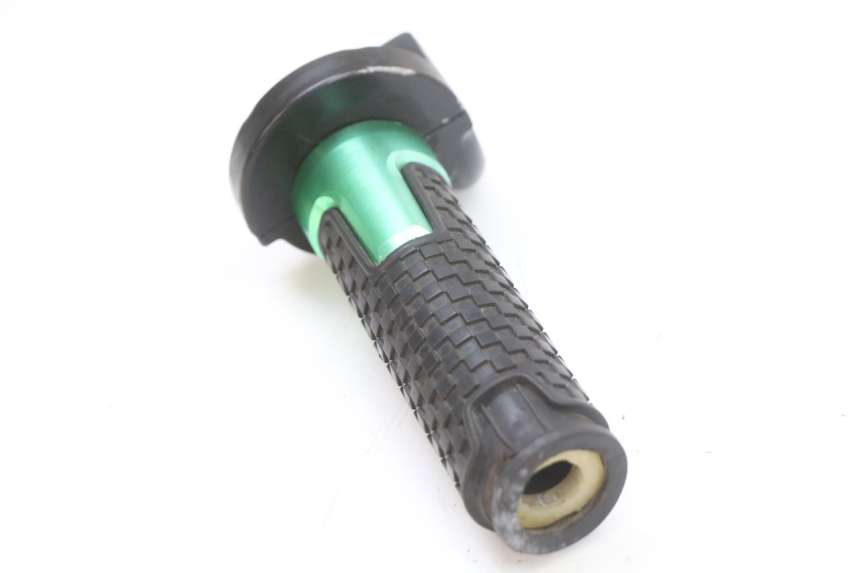 photo de POIGNEE ACCELERATEUR ORION AGB37 CRF1 DIRT BIKE 140 - Zoom état d’usage