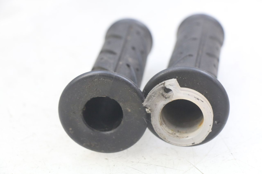 photo de POIGNEE ACCELERATEUR KYMCO AGILITY 4T 50 (2018 - 2022) - Détail de la pièce