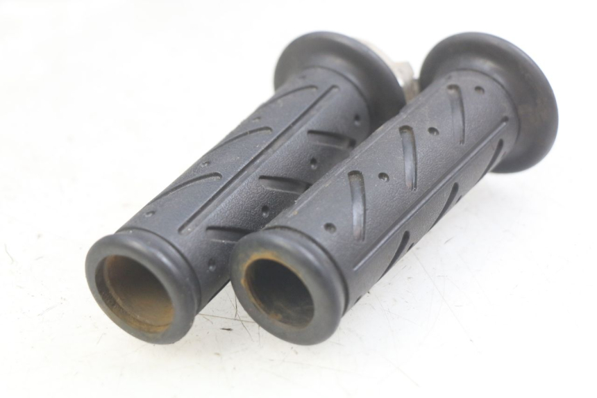 photo de POIGNEE ACCELERATEUR KYMCO AGILITY 4T 50 (2018 - 2022) - Zoom état d’usage